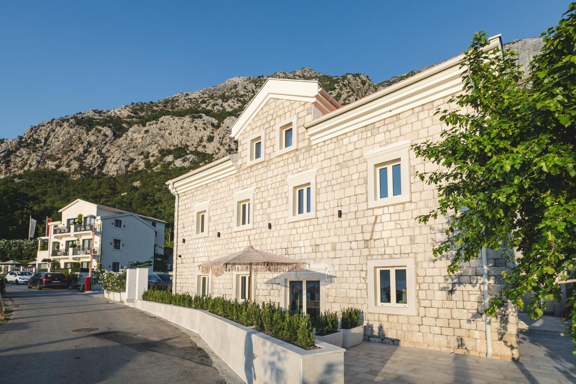 Hotel Palazzo Del Mare - Essenza Kotor Exterior photo